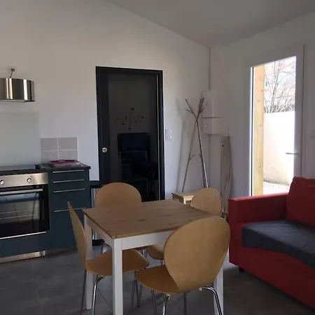 Maison Renovee Au Calme * 居让梅斯特拉